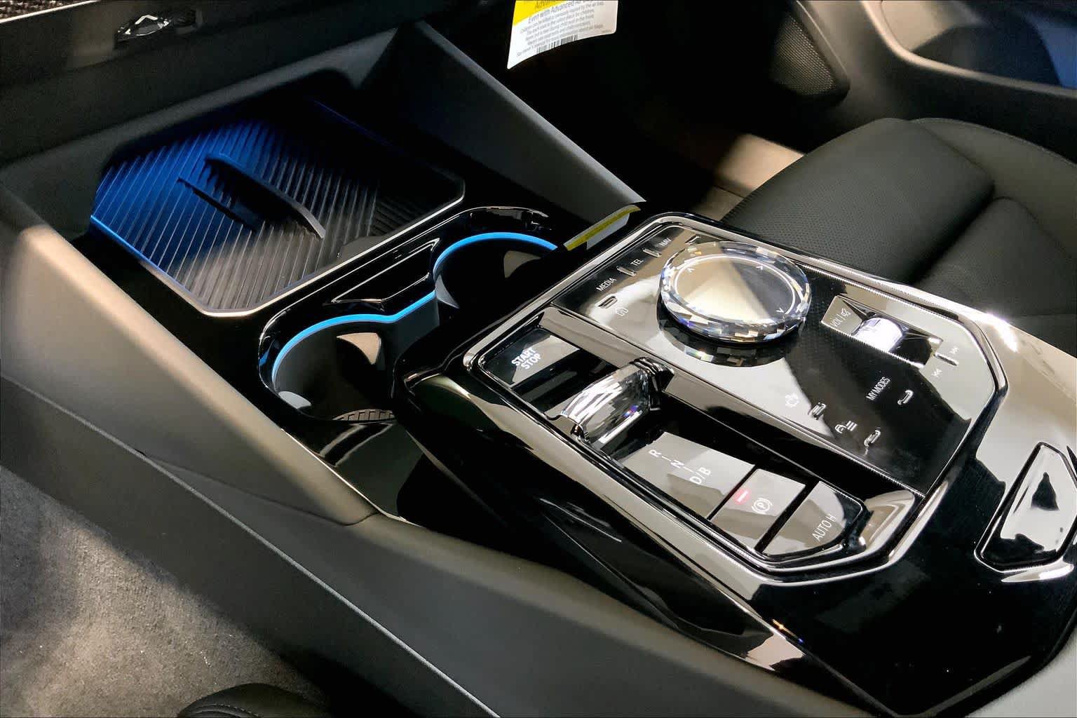 New 2027 BMW i5 M60 w/ Executive Package AWD/4WD image 7