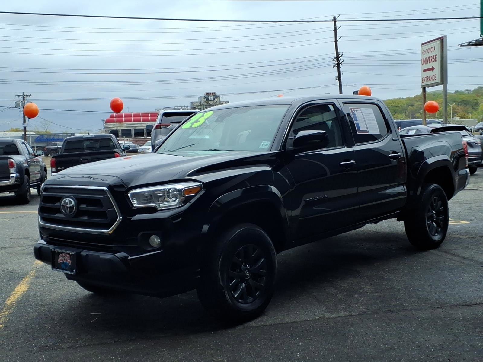 Certified 2023 Toyota Tacoma SR5 AWD/4WD image 3