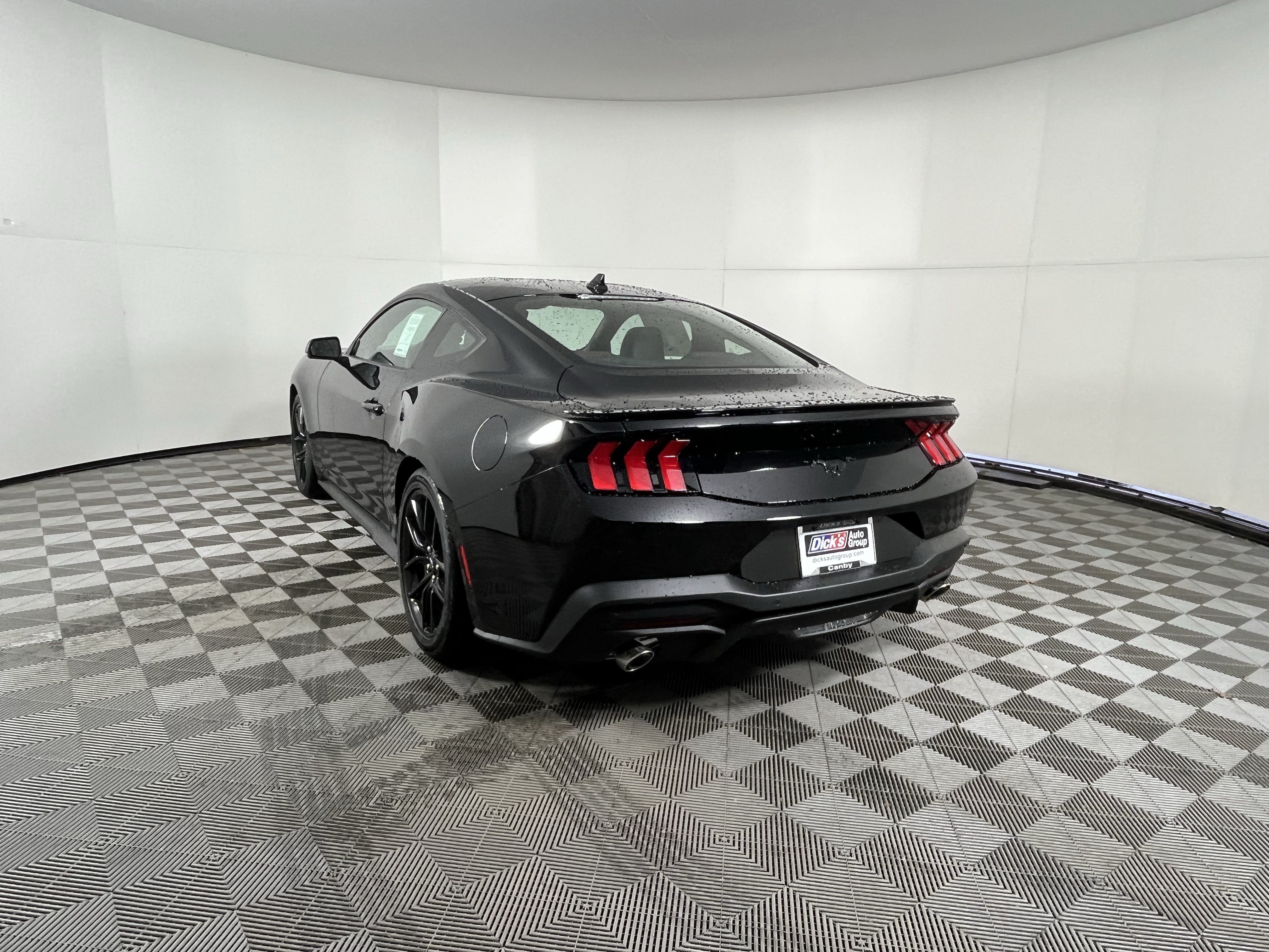 Used 2026 Ford Mustang Premium RWD image 3