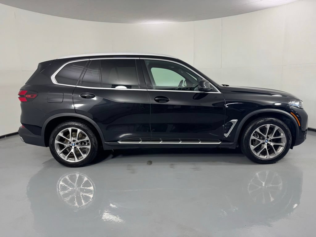 Used 2026 BMW X5 xDrive40i AWD/4WD image 4