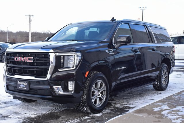 Used 2021 GMC Yukon XL SLE image 12