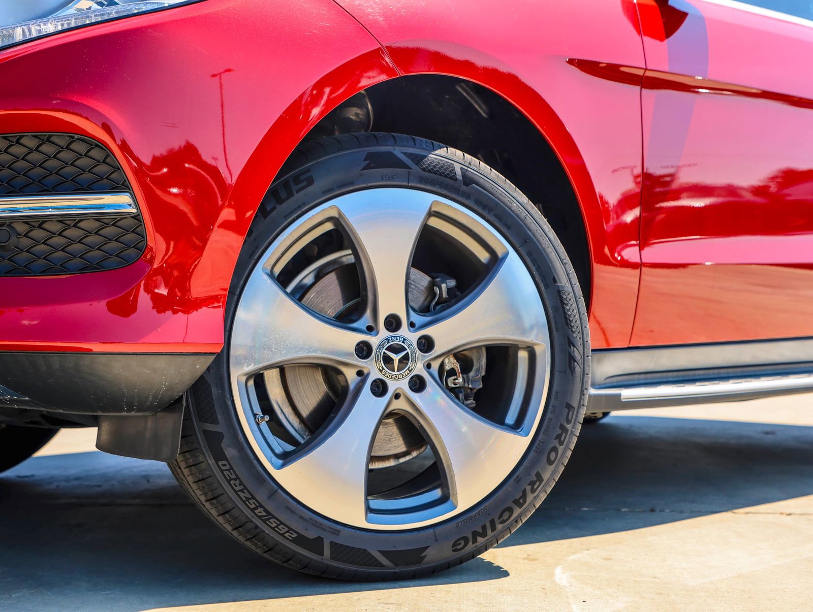 Used 2018 Mercedes-Benz GLE 350 image 2