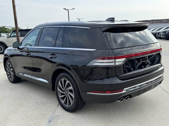 Used 2025 Lincoln Aviator AWD image 10