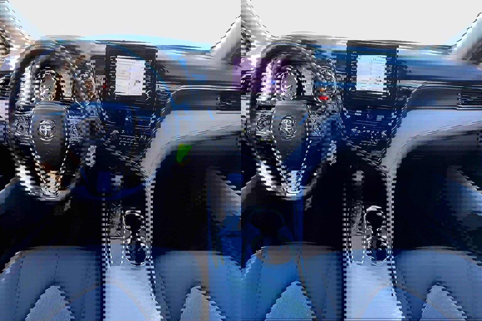 Used 2021 Toyota Camry LE w/ Carpet Mat Package (TMS) image 12