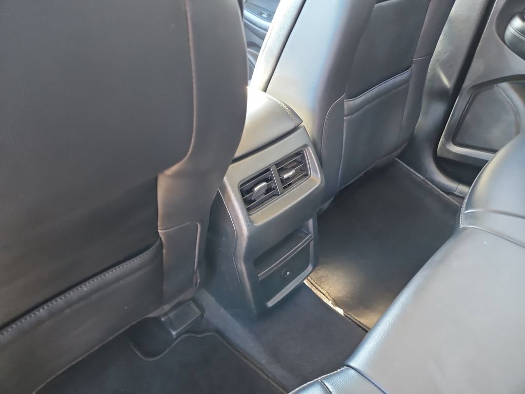 Used 2024 Ford Edge SEL AWD/4WD image 14
