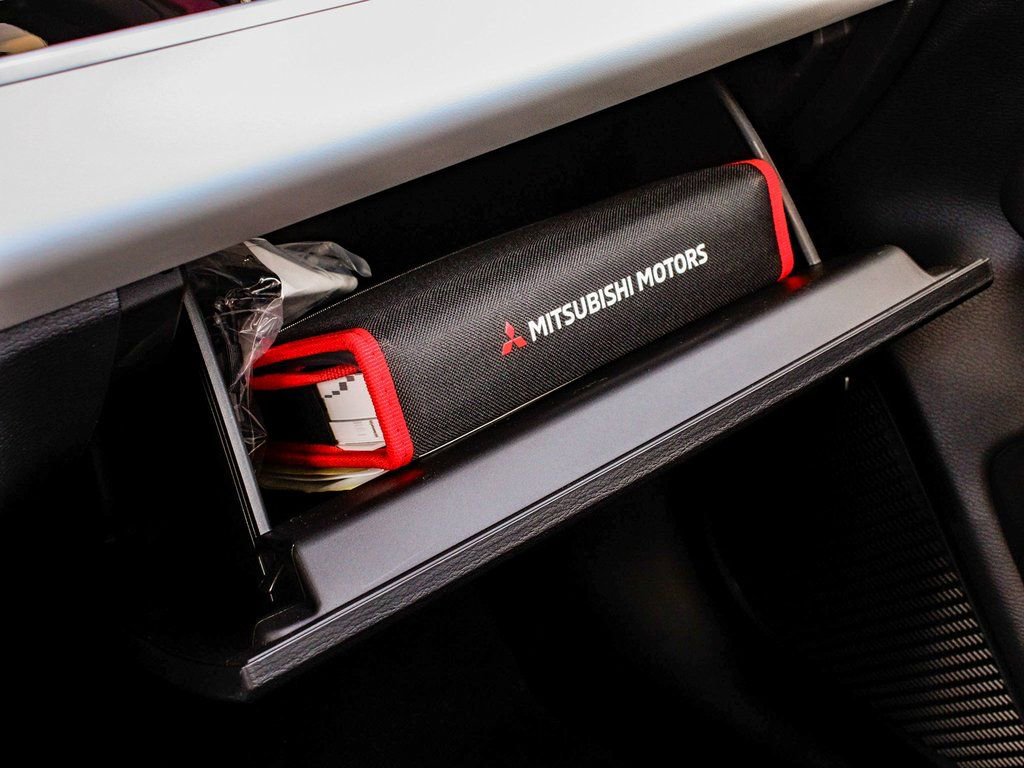 New 2025 Mitsubishi Outlander SE AWD/4WD image 18