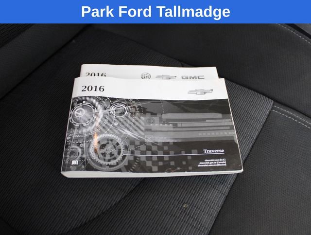 Used 2016 Chevrolet Traverse LT w/ Style and Technology Package image 31