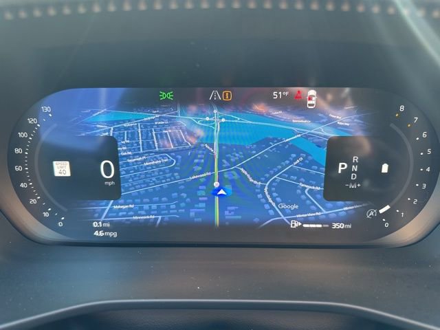 Certified 2025 Volvo XC40 B5 Plus image 21