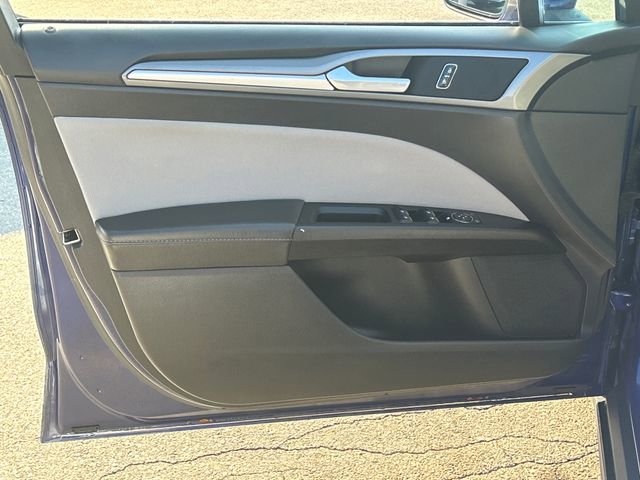 Used 2016 Ford Fusion S image 11