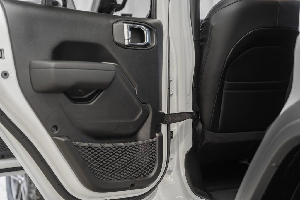 New 2026 Jeep Wrangler Sport S image 32