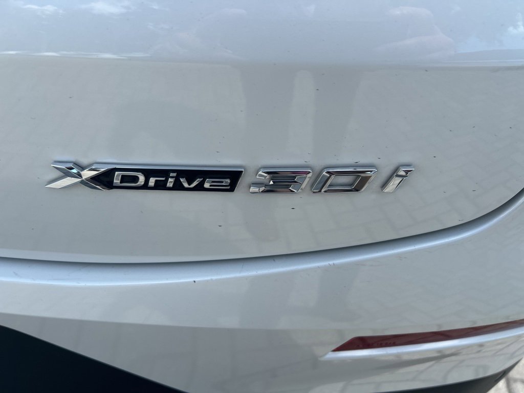 Certified 2023 BMW X4 xDrive30i w/ Premium Package image 15