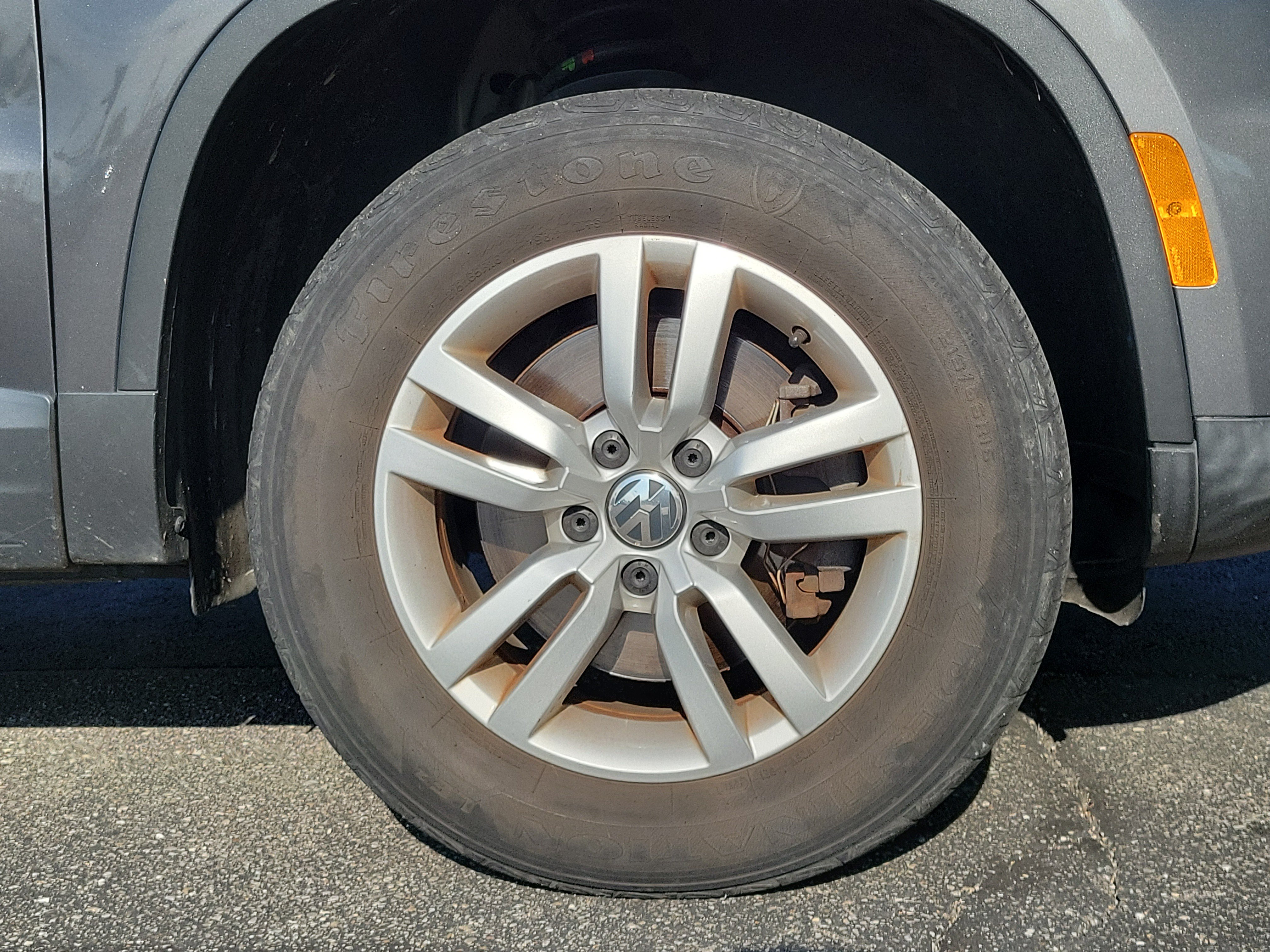 Used 2016 Volkswagen Tiguan S FWD image 5