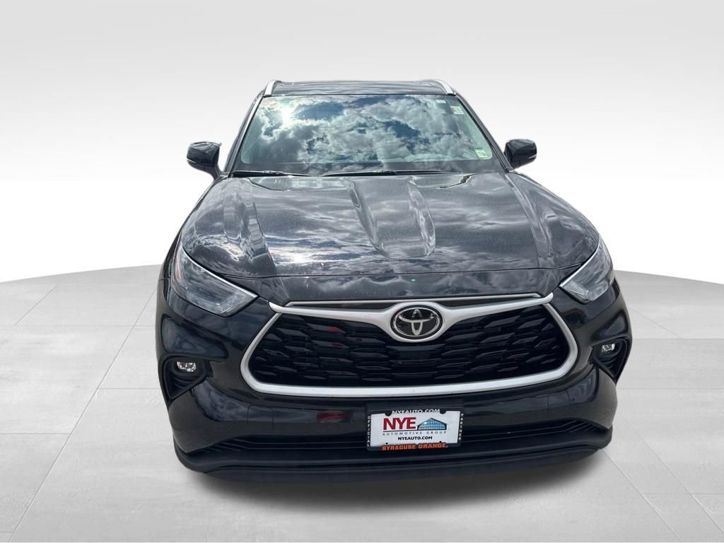 Used 2026 Toyota Highlander XLE AWD/4WD image 9