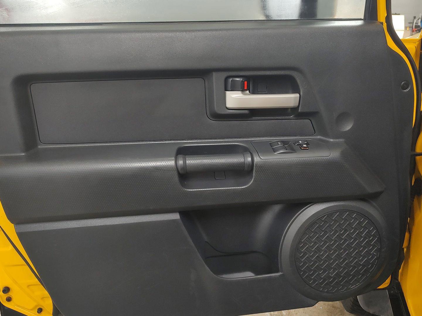 Used 2007 Toyota FJ Cruiser 4WD image 9