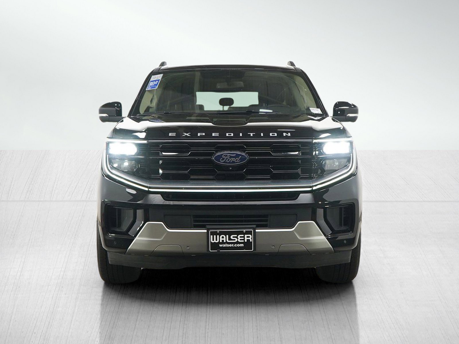 Used 2025 Ford Expedition Max Platinum AWD/4WD image 8