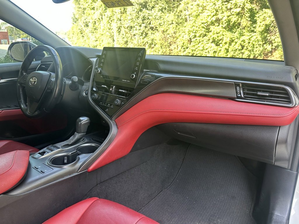 Used 2022 Toyota Camry XSE image 12