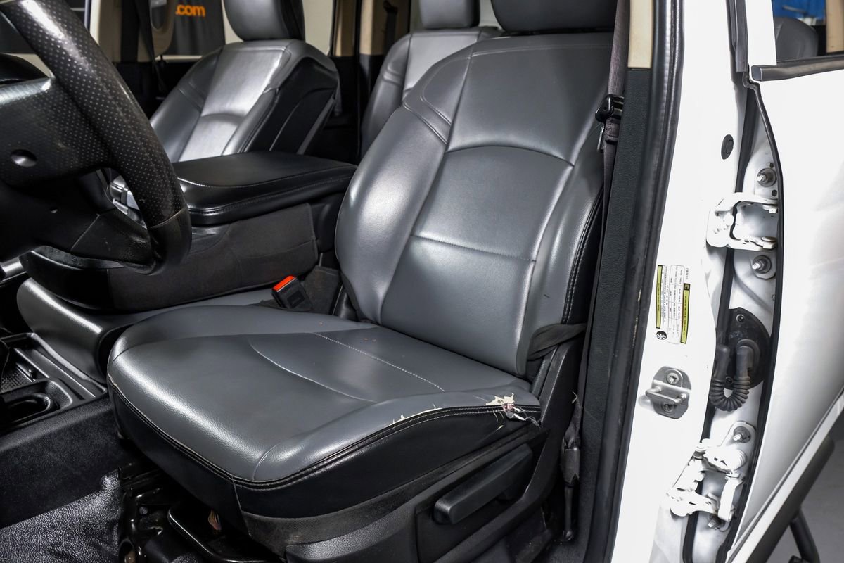 Used 2020 RAM 2500 Tradesman w/ Chrome Appearance Group image 27