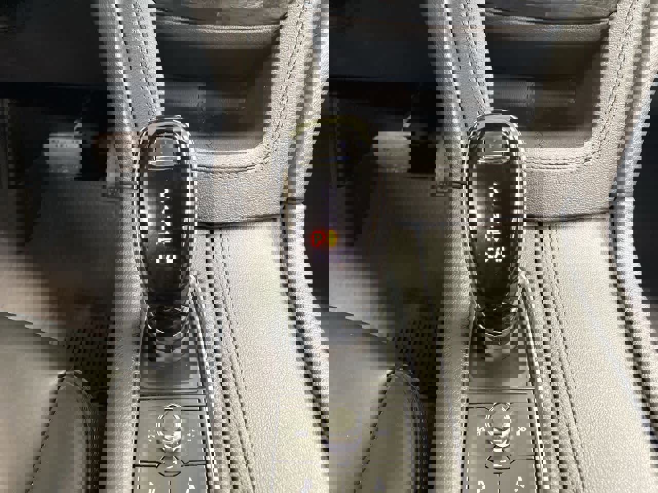 Used 2020 Cadillac XT6 Premium Luxury w/ Platinum Package image 28