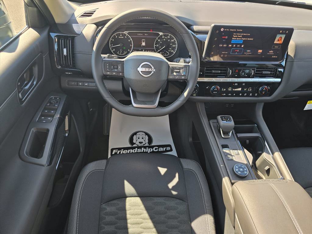 New 2026 Nissan Pathfinder SV AWD/4WD image 4