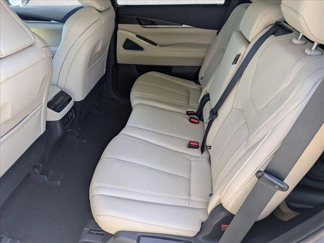 Used 2024 INFINITI QX60 Sensory w/ Cargo Package AWD/4WD image 21