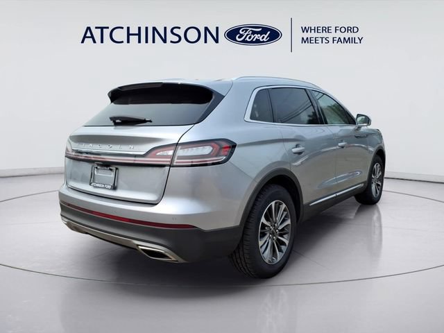 Used 2023 Lincoln Nautilus FWD image 5
