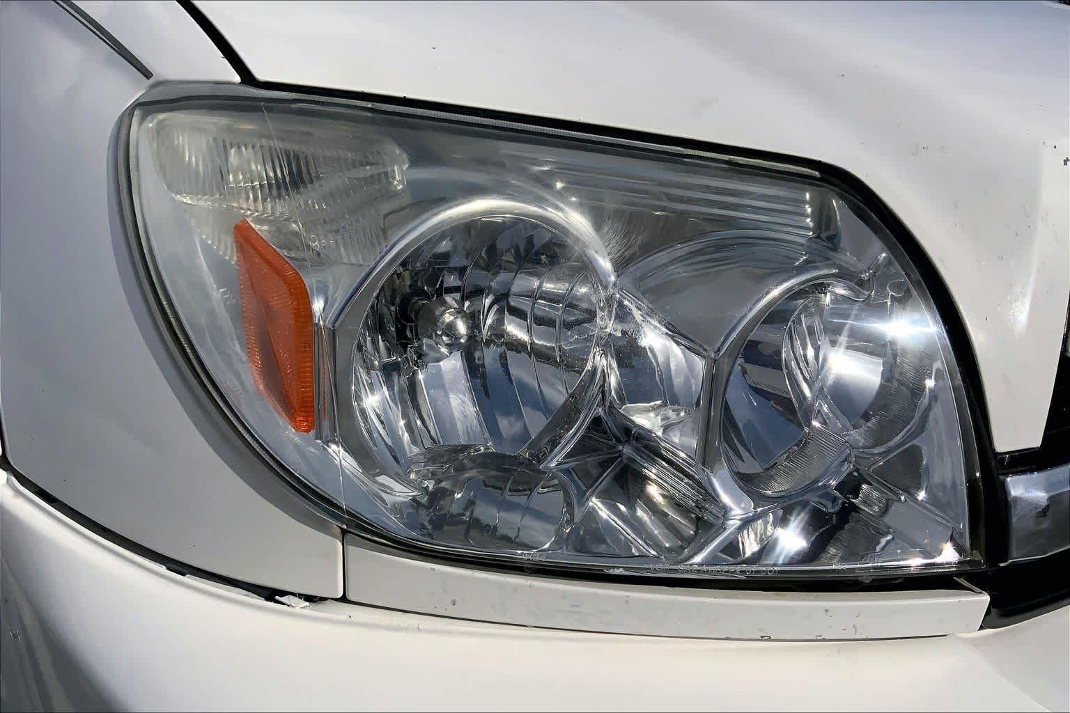 Used 2005 Toyota 4Runner SR5 RWD image 25