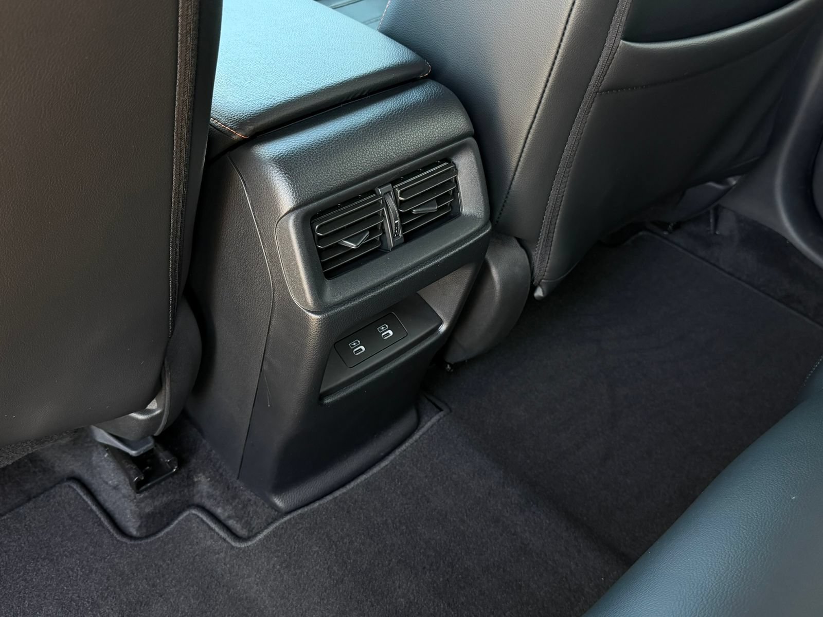 Used 2024 Honda CR-V Sport Touring image 28