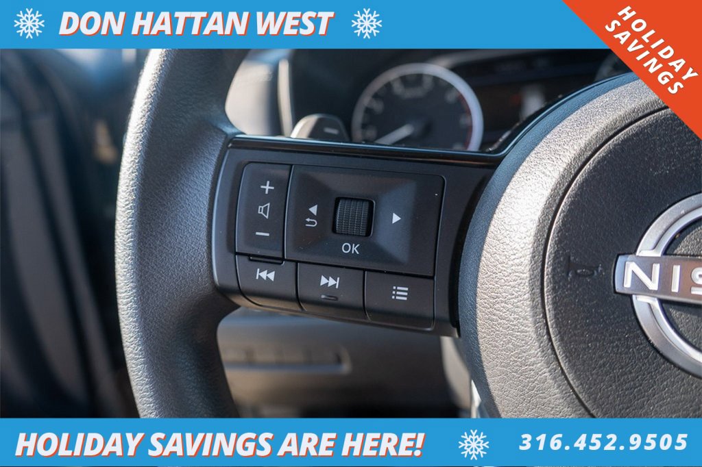 Used 2023 Nissan Rogue SV image 12