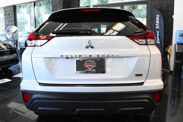 Used 2024 Mitsubishi Eclipse Cross AWD image 12