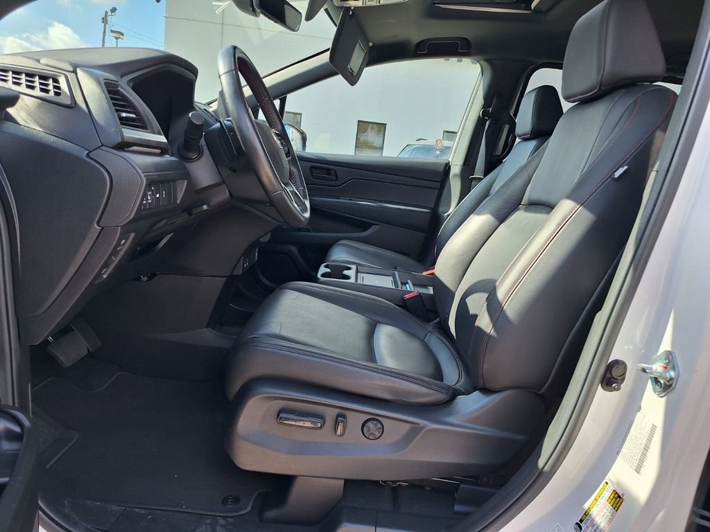 Used 2025 Honda Odyssey Sport-L image 13