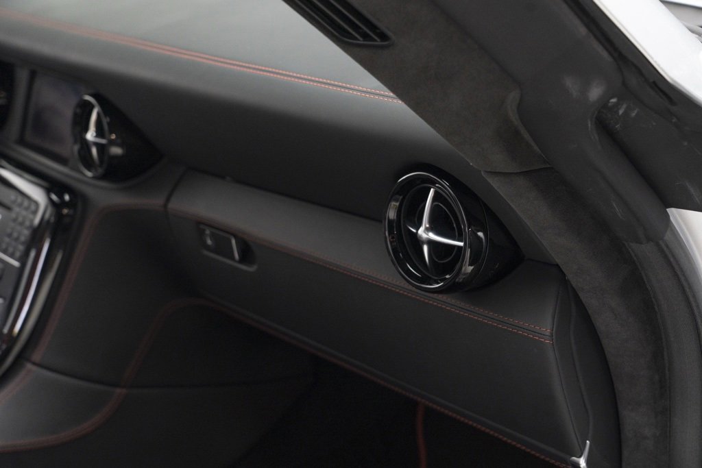 Used 2013 Mercedes-Benz SLS AMG GT Roadster image 22