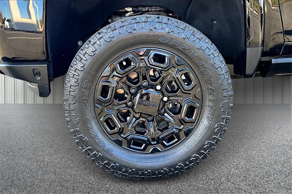 Used 2021 GMC Sierra 2500 AT4 w/ AT4 Premium Plus Package image 31