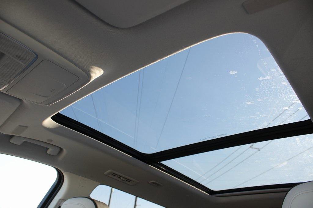 New 2026 GMC Acadia Denali w/ Super Cruise Package image 19