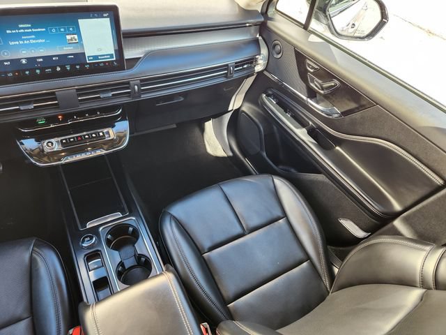 Certified 2024 Lincoln Corsair AWD w/ Equipment Group 102A image 14