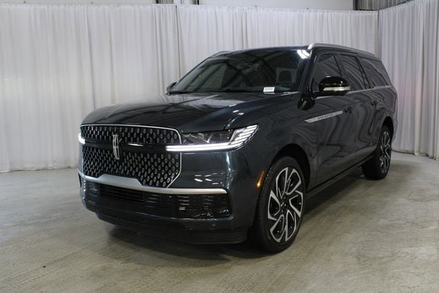 New 2026 Lincoln Navigator L Reserve AWD/4WD image 61