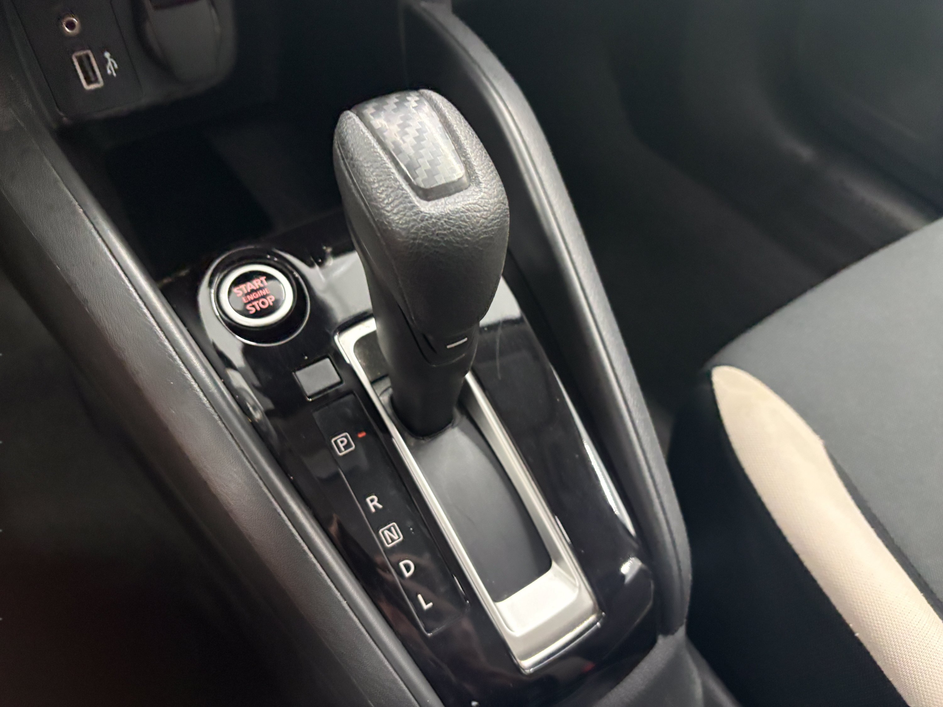 Used 2022 Nissan Versa SV w/ Trunk Package FWD image 16