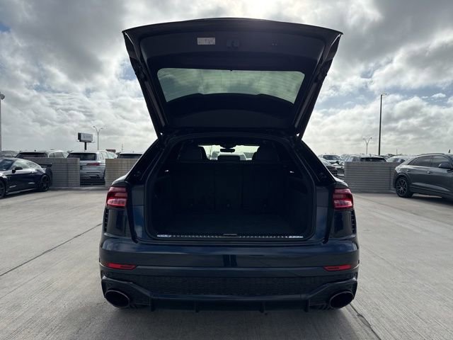 Used 2024 Audi RS Q8 w/ Black Optic Package image 9