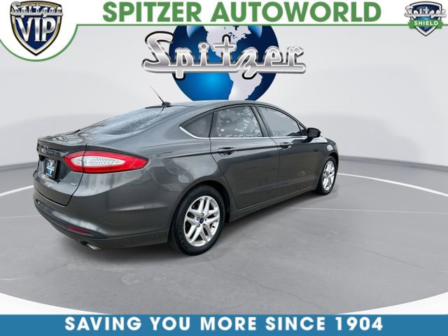 Used 2015 Ford Fusion SE FWD image 9