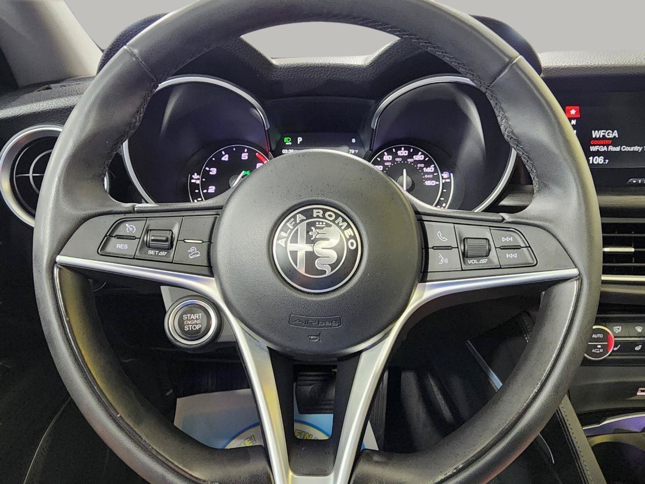 Used 2018 Alfa Romeo Stelvio AWD image 12
