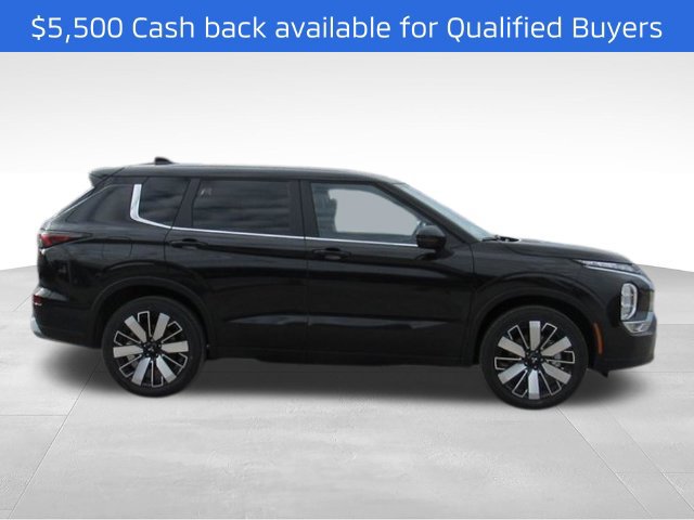 New 2026 Mitsubishi Outlander SE FWD image 2