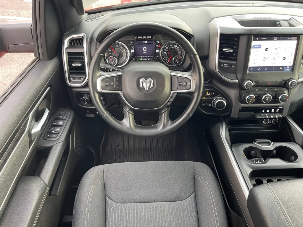 Used 2022 RAM 1500 Big Horn AWD/4WD image 2