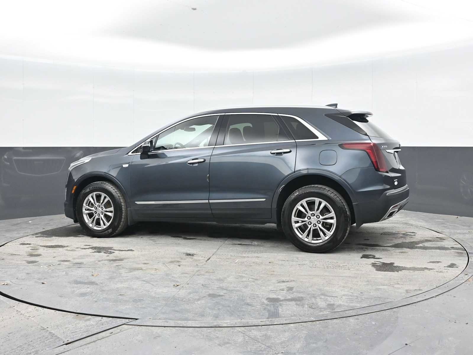 Used 2020 Cadillac XT5 Premium Luxury AWD/4WD image 3