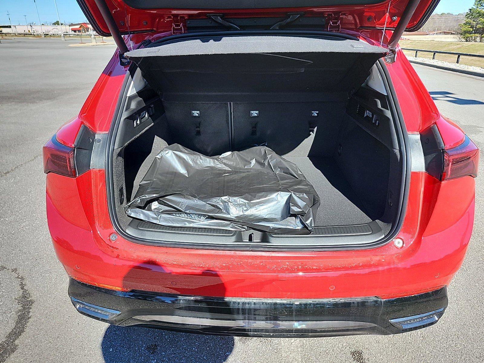 New 2025 Buick Envision Sport Touring image 9