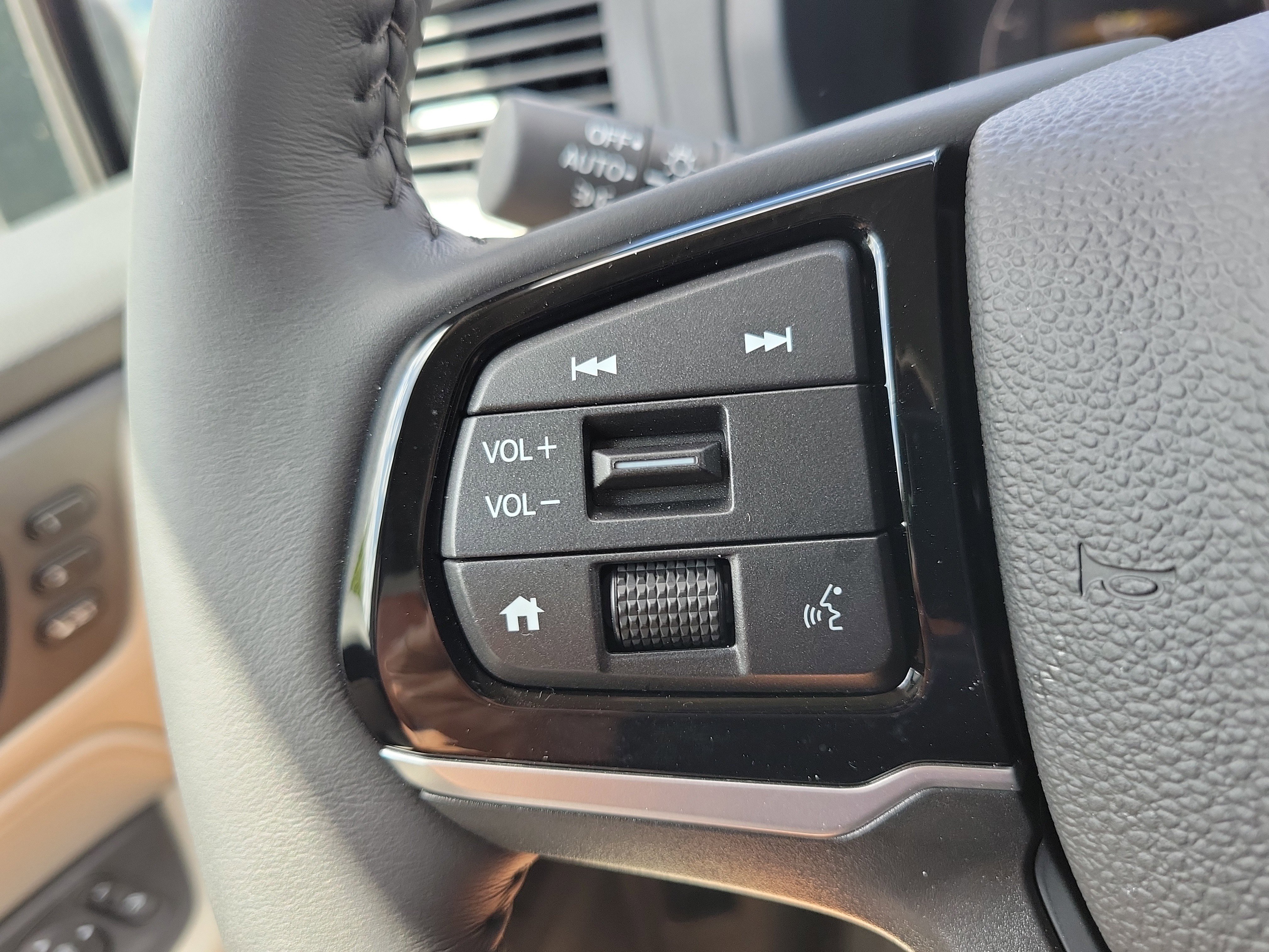 Used 2026 Honda Odyssey EX-L image 21