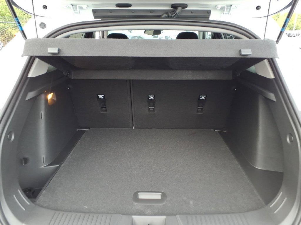 New 2026 Chevrolet Trax LT w/ LT Convenience Package FWD image 17