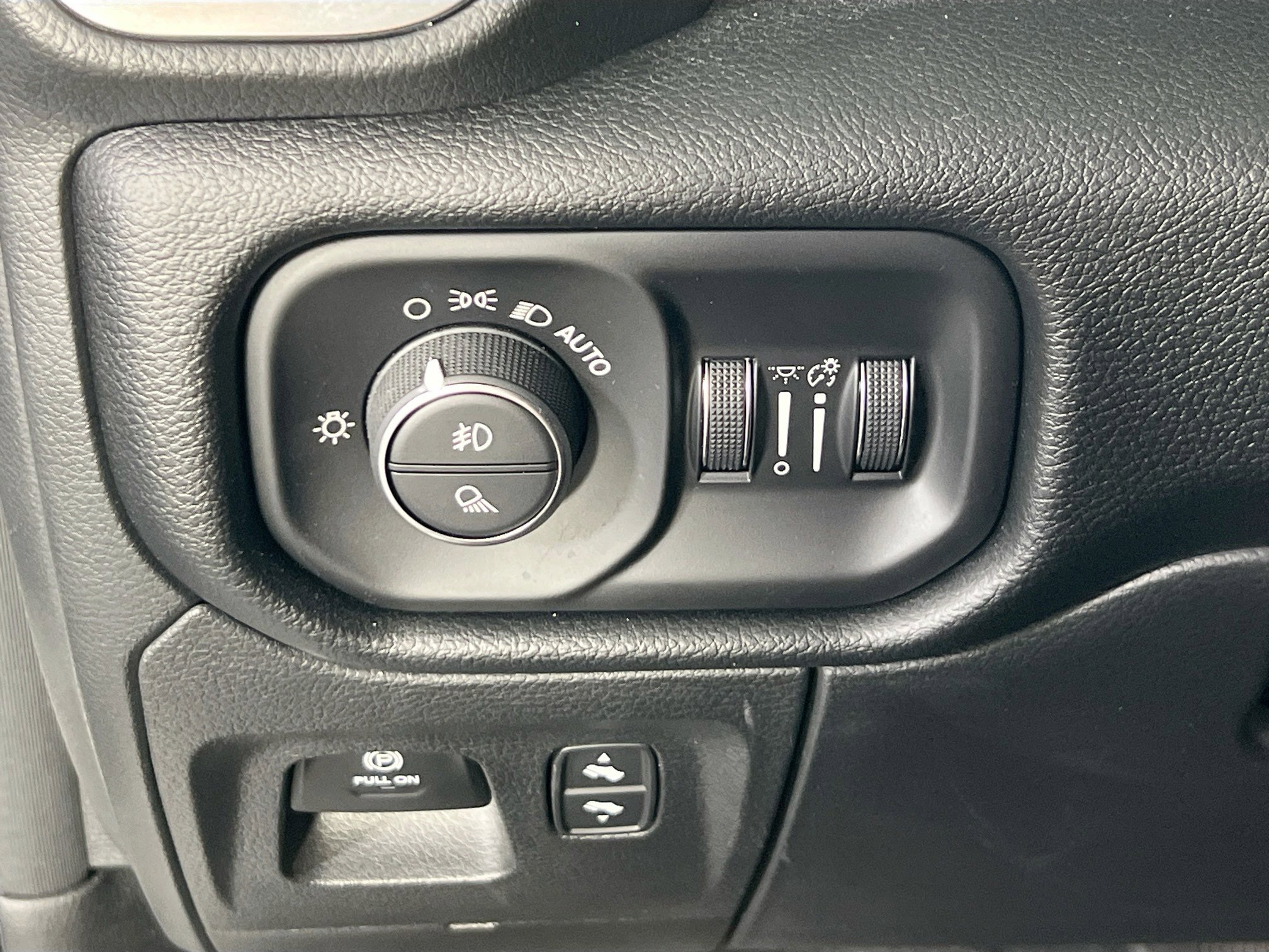 Used 2022 RAM 1500 Laramie image 10