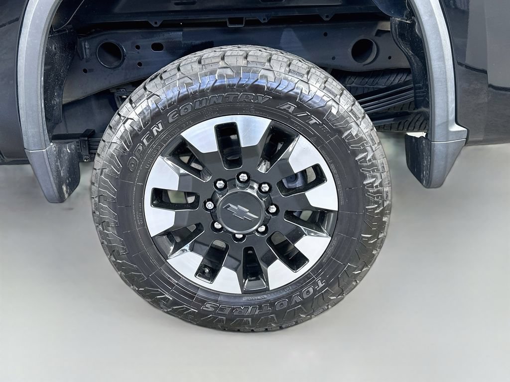Used 2020 Chevrolet Silverado 2500 Custom w/ Custom Value Package AWD/4WD image 34
