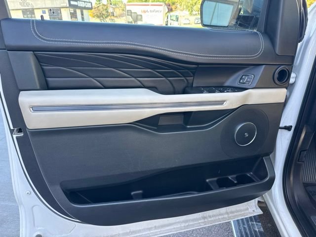 Used 2020 Ford Expedition Platinum AWD/4WD image 8