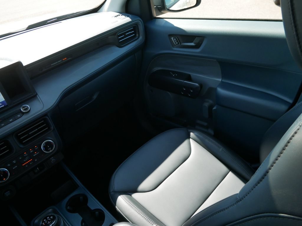 Used 2024 Ford Maverick Lariat w/ Black Appearance Package AWD/4WD image 16