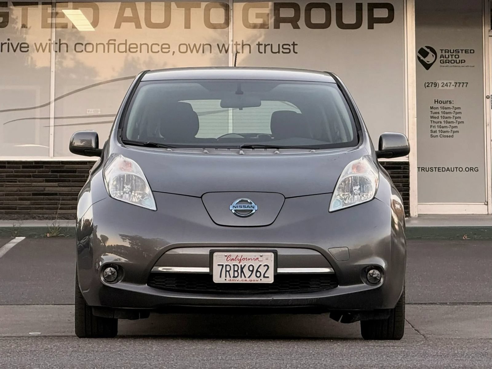 Used 2016 Nissan Leaf S w/ Charger Package FWD image 3